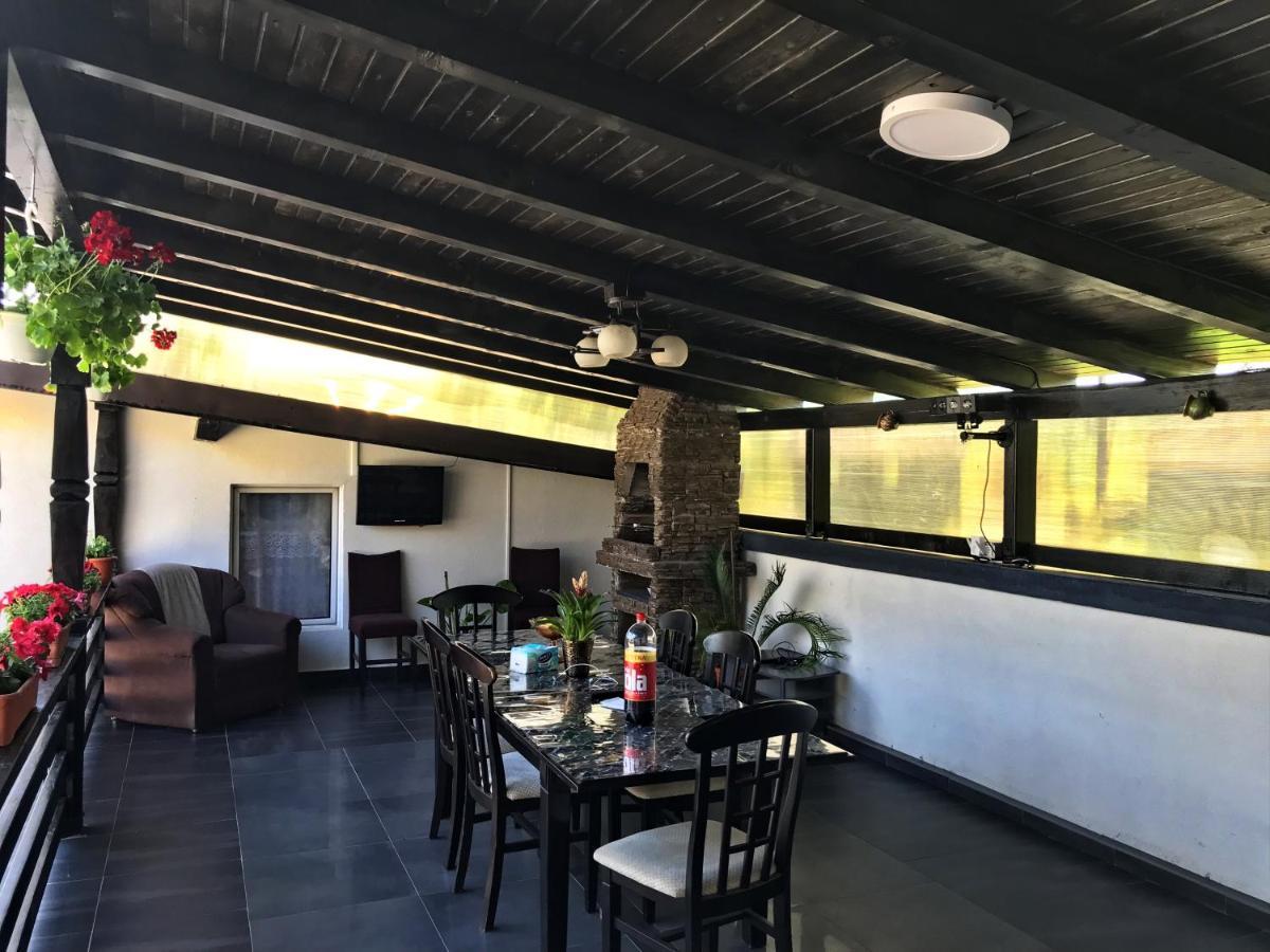 La Dory Appartement Satu Sugatag Buitenkant foto