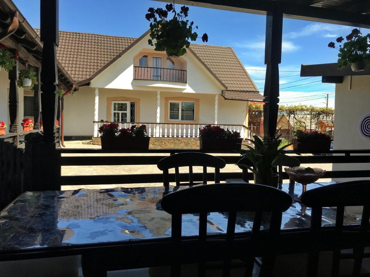 La Dory Appartement Satu Sugatag Buitenkant foto