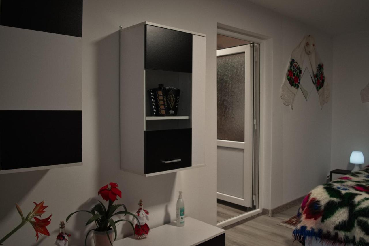 La Dory Appartement Satu Sugatag Buitenkant foto