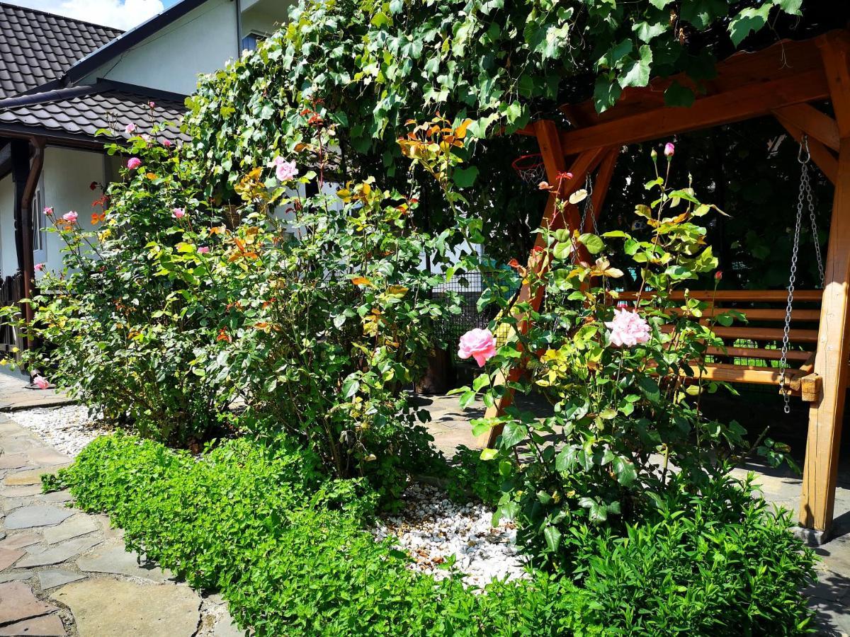 La Dory Appartement Satu Sugatag Buitenkant foto